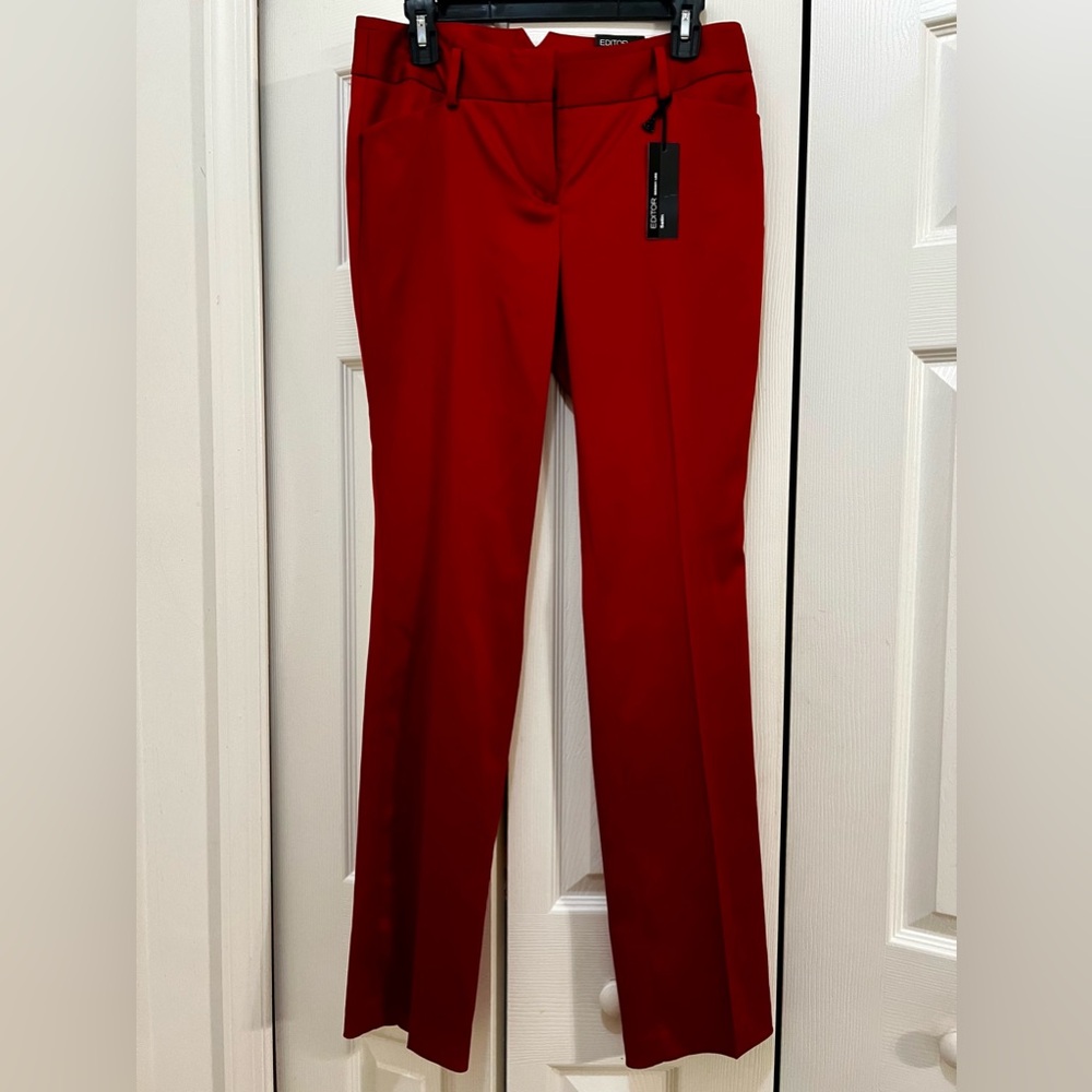 Express Women’s Straight Legged Pants - 6Regular